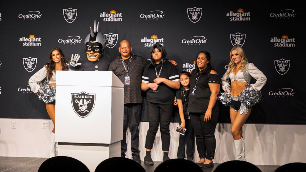 Credit One Bank and Family Promise of Las Vegas Partner for Number One Fan Experience